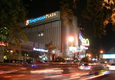 daftar hotel murah di surabaya dekat tunjungan plaza