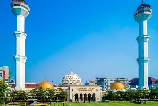 Daftar Hotel Murah Dekat Masjid Raya Bandung yang Bagus dan Nyaman